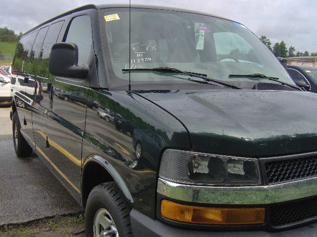 Chevrolet Express 2010 photo 4