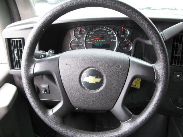 Chevrolet Express 2010 photo 1