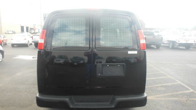 Chevrolet Express 2010 photo 4