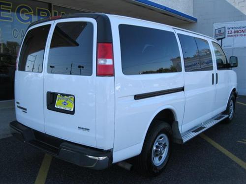 Chevrolet Express 2010 photo 4