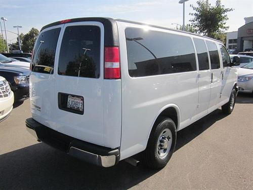 Chevrolet Express 2010 photo 1