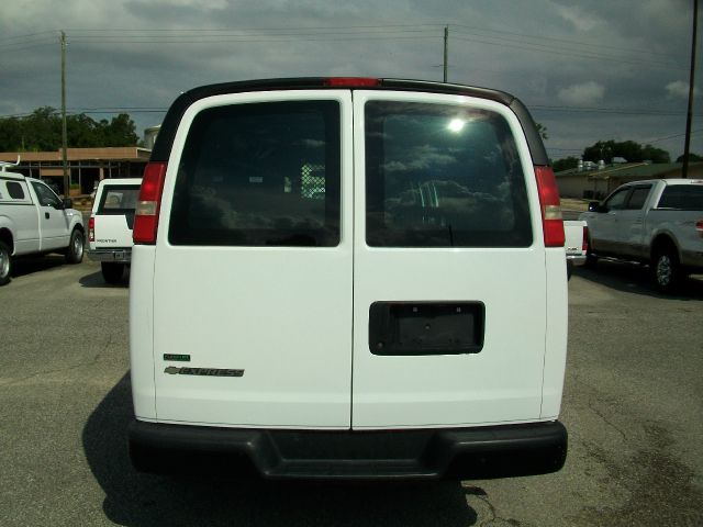 Chevrolet Express 2010 photo 4