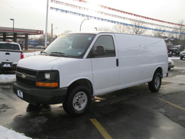 Chevrolet Express 2010 photo 3