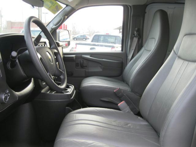 Chevrolet Express 2010 photo 5