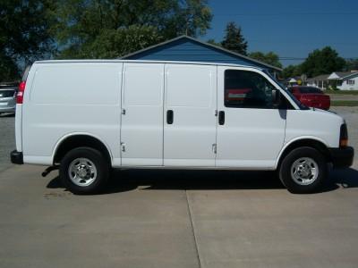 Chevrolet Express 2010 photo 3