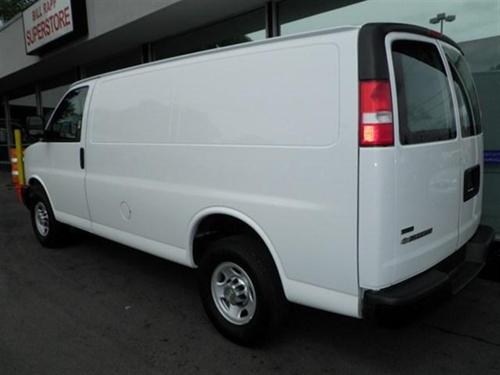 Chevrolet Express 2010 photo 1