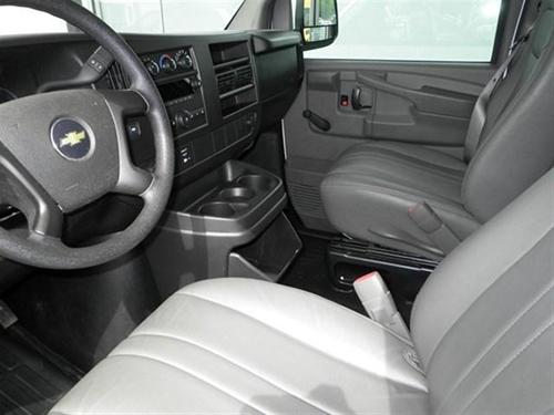 Chevrolet Express 2010 photo 4