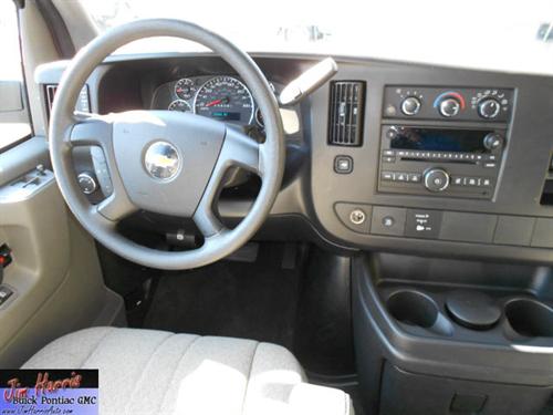 Chevrolet Express 2010 photo 4