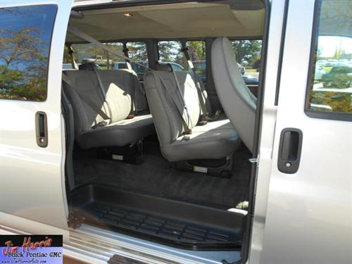 Chevrolet Express 2010 photo 5