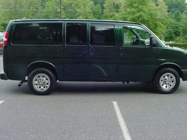 Chevrolet Express 2010 photo 15