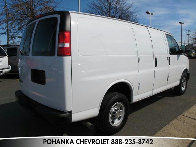 Chevrolet Express 2010 photo 3