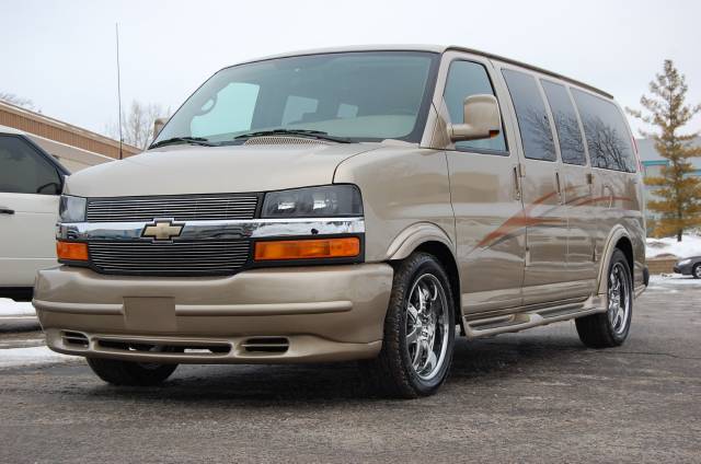 Chevrolet Express 2010 photo 5