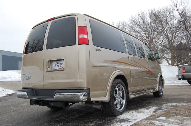 Chevrolet Express 2010 photo 4