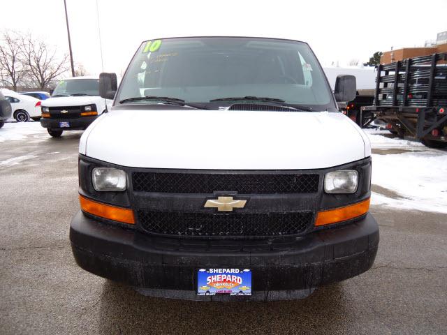 Chevrolet Express 2010 photo 2