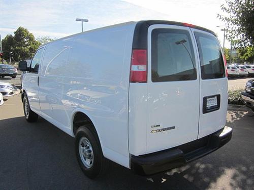 Chevrolet Express 2010 photo 1