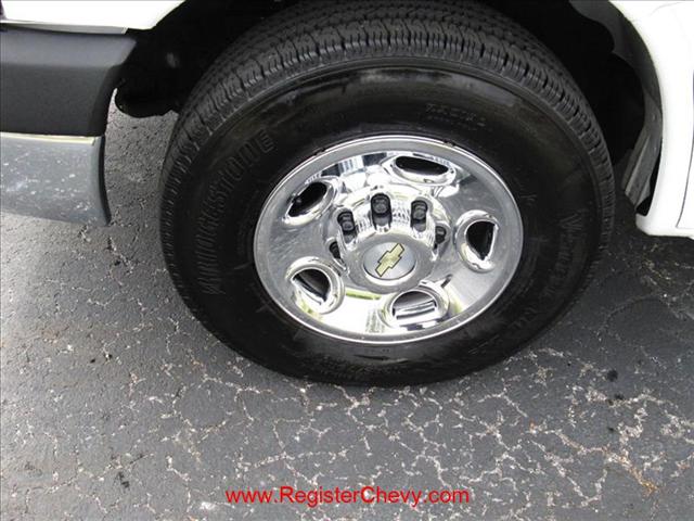 Chevrolet Express 2010 photo 4