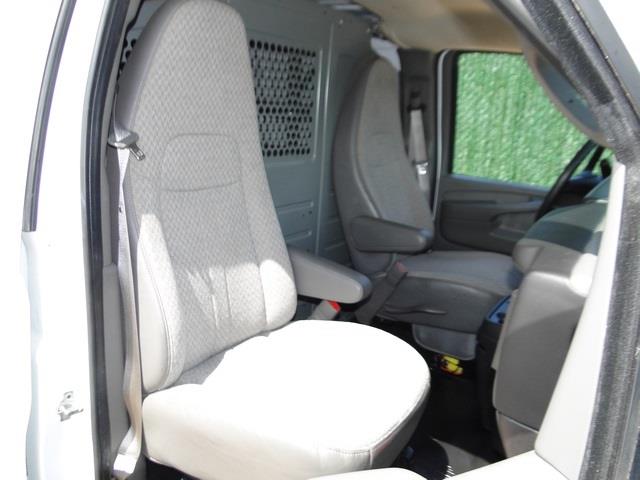 Chevrolet Express 2010 photo 12