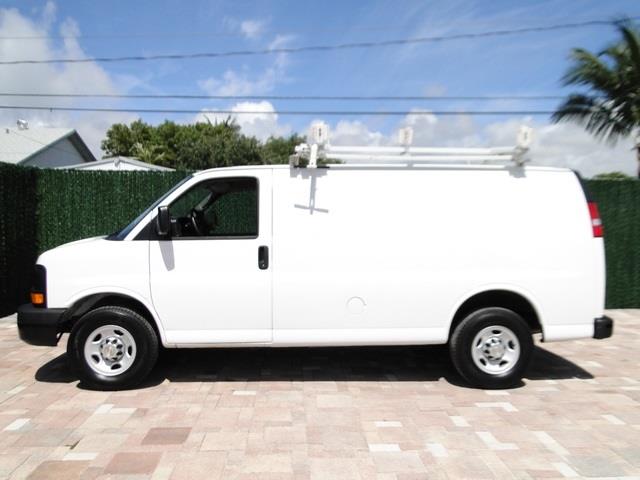 Chevrolet Express 2010 photo 23