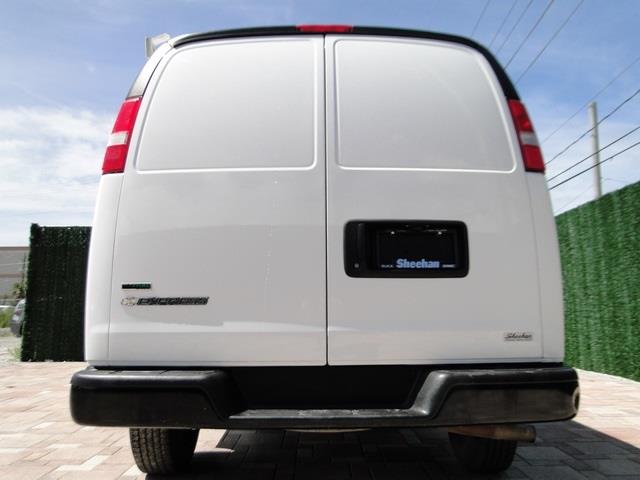 Chevrolet Express 2010 photo 29