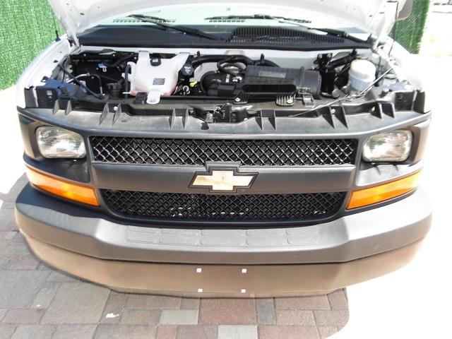 Chevrolet Express 2010 photo 42