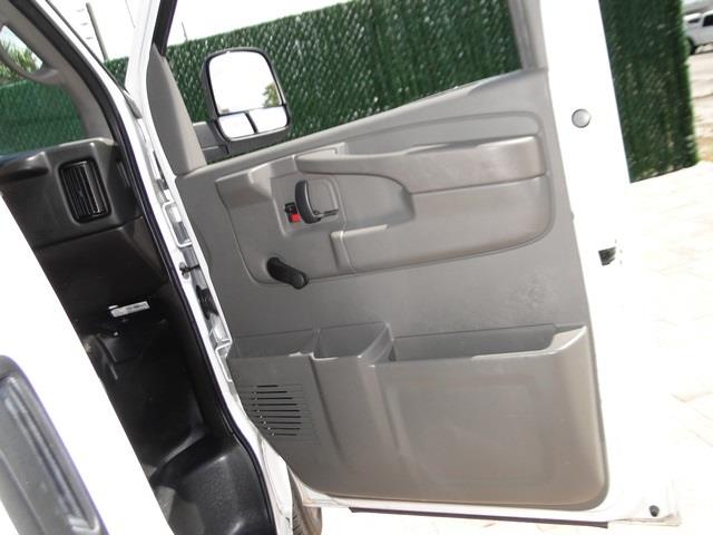 Chevrolet Express 2010 photo 45