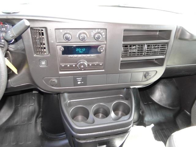 Chevrolet Express 2010 photo 58