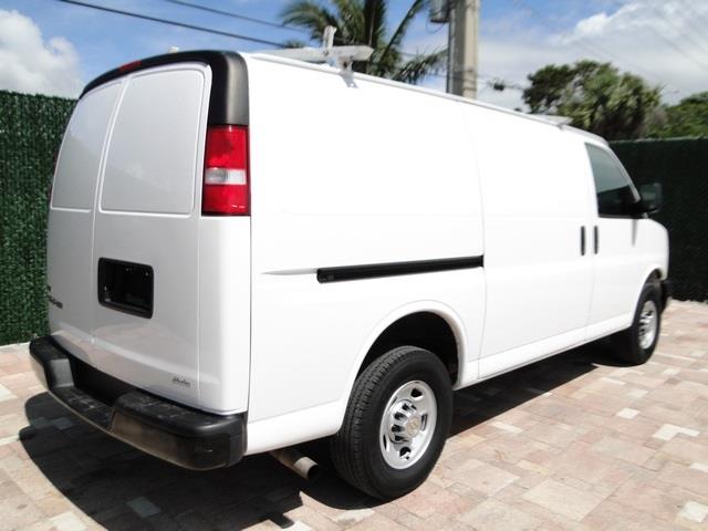 Chevrolet Express 2010 photo 6