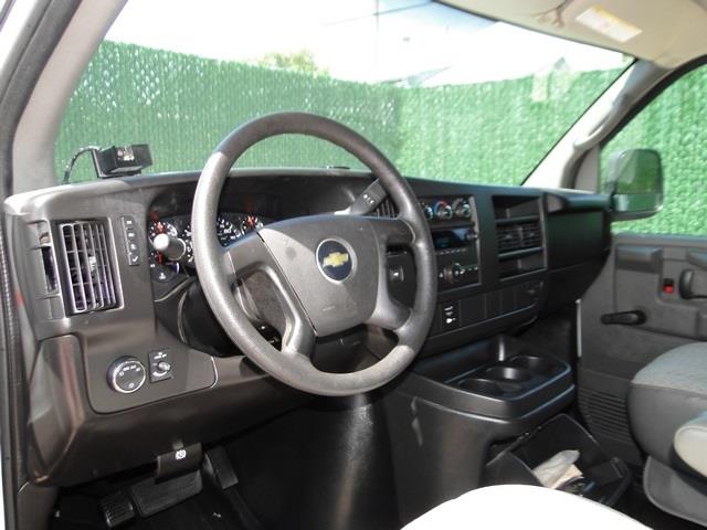 Chevrolet Express 2010 photo 8