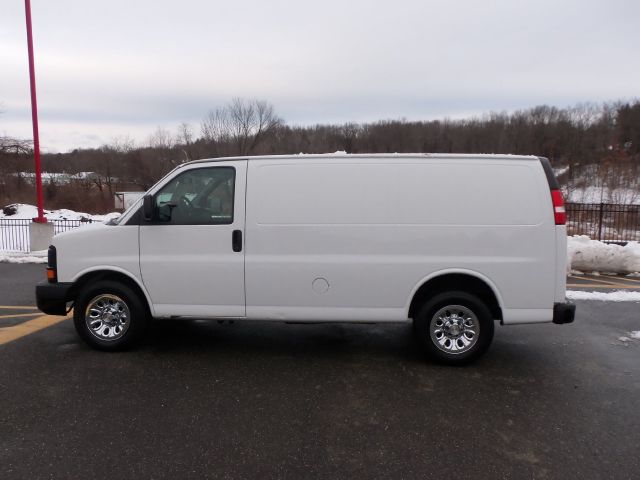 Chevrolet Express 2010 photo 7