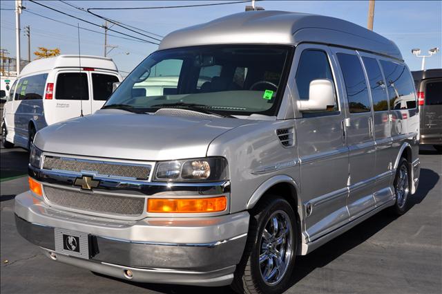 Chevrolet Express SW2 Passenger Van