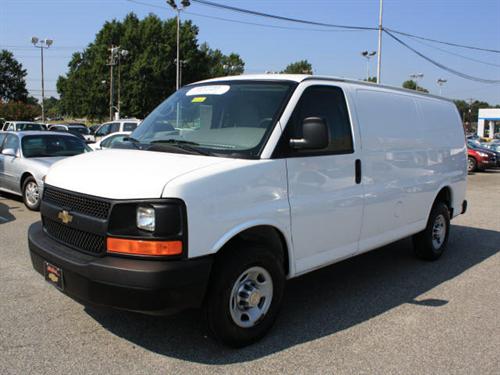 Chevrolet Express 2010 photo 2