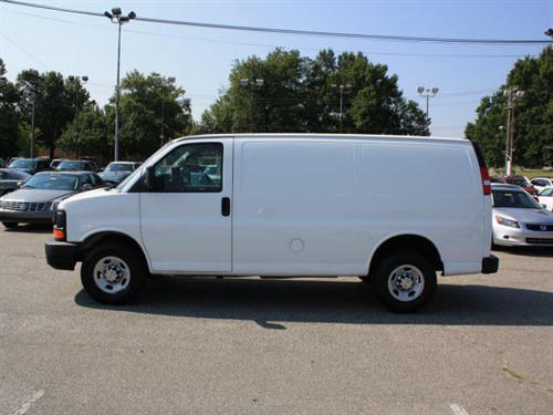 Chevrolet Express 2010 photo 3