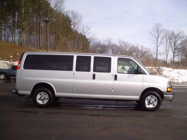 Chevrolet Express 2010 photo 4