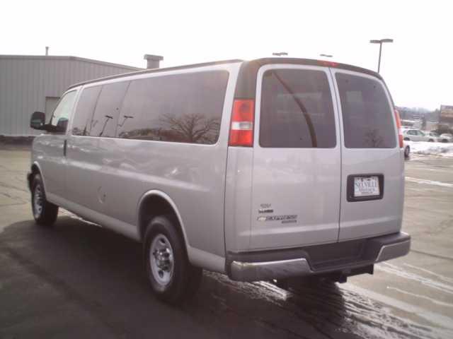 Chevrolet Express 2010 photo 5