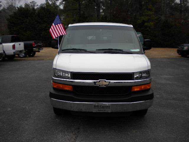 Chevrolet Express 2010 photo 3