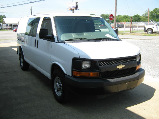 Chevrolet Express 2010 photo 4