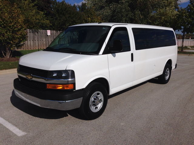 Chevrolet Express 2011 photo 4