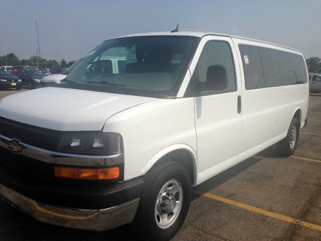 Chevrolet Express 2012 photo 3