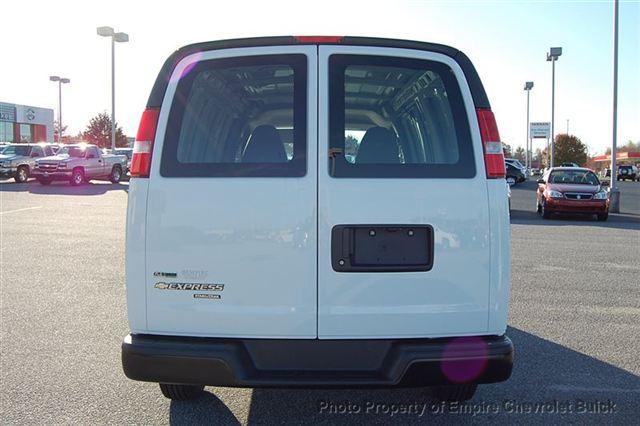 Chevrolet Express 2012 photo 4