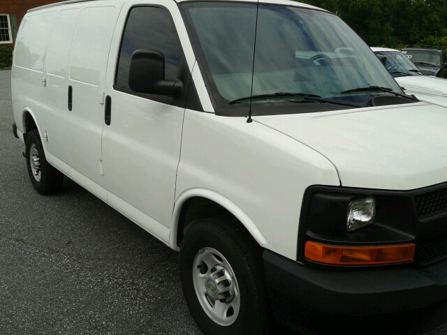 Chevrolet Express 2012 photo 4