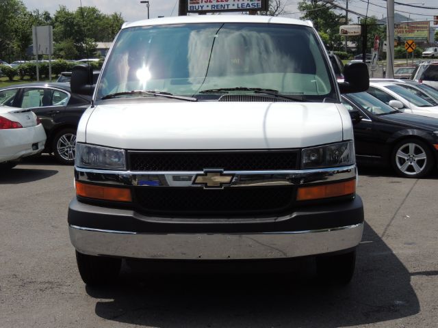 Chevrolet Express 2012 photo 1