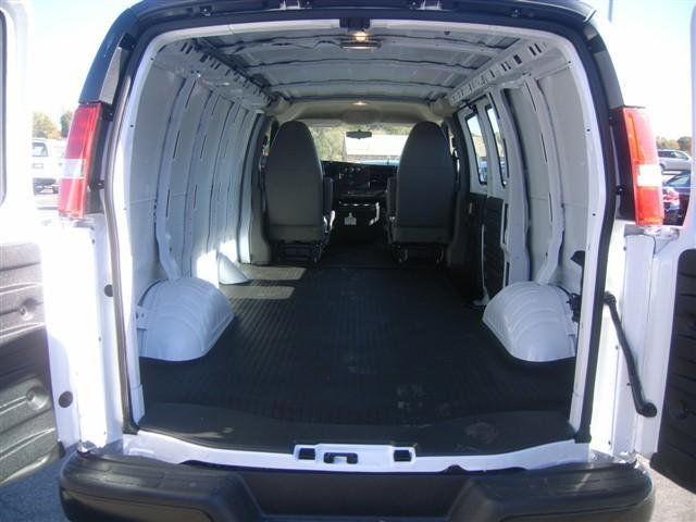 Chevrolet Express 2012 photo 4