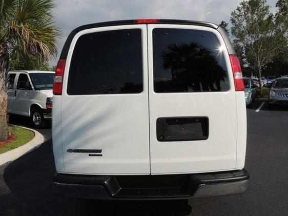 Chevrolet Express 2012 photo 3