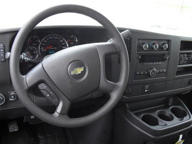 Chevrolet Express 2013 photo 12