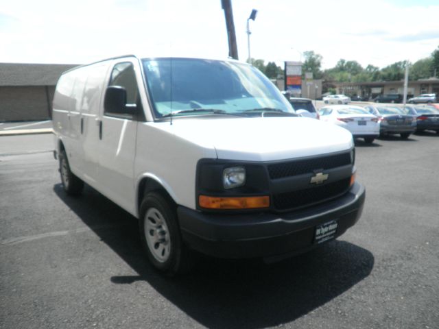 Chevrolet Express 2013 photo 3