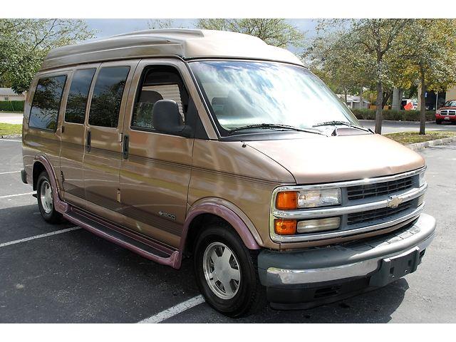 Chevrolet G1500 Unknown Passenger Van