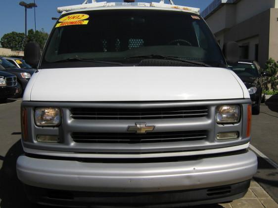 Chevrolet G1500 2002 photo 1