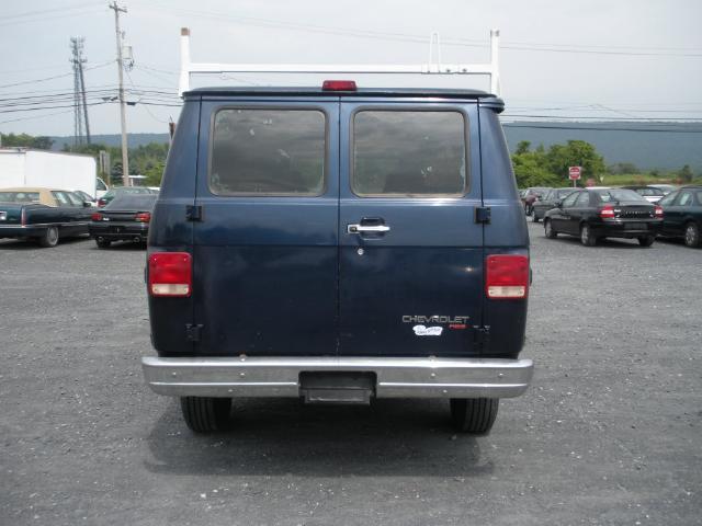 Chevrolet G20 1994 photo 3