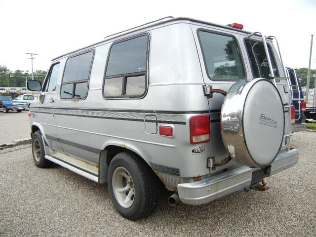 Chevrolet G20 1995 photo 1