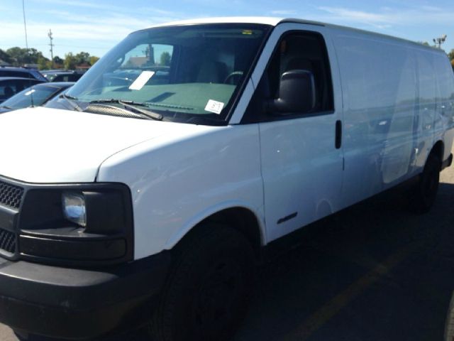 Chevrolet G2500 2005 photo 1